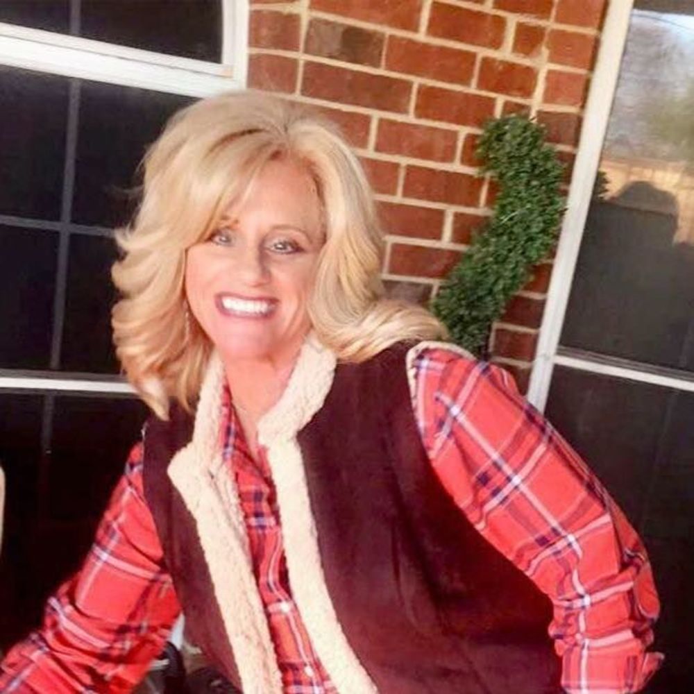 Meet your Posher, Sandy